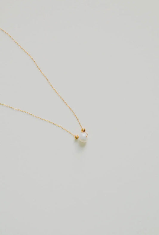 Pearl Pendant Necklace